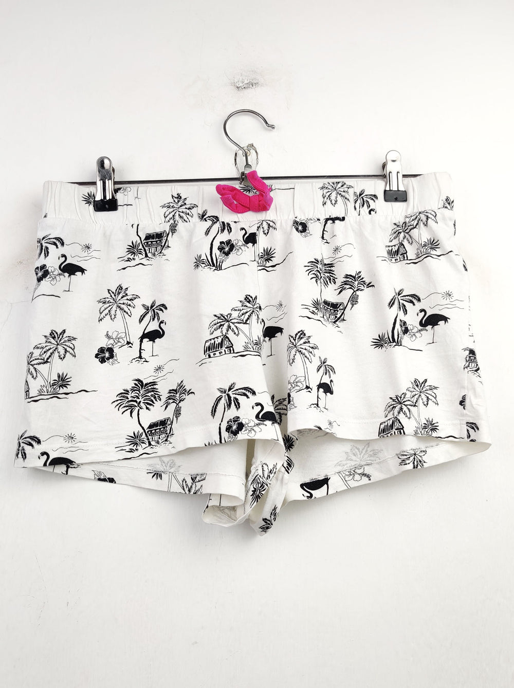 Buy online pre-used pre-loved 100% authentic & Original branded Time To Dream (NL-1229) available in Pakistan. Top international brands avilable.