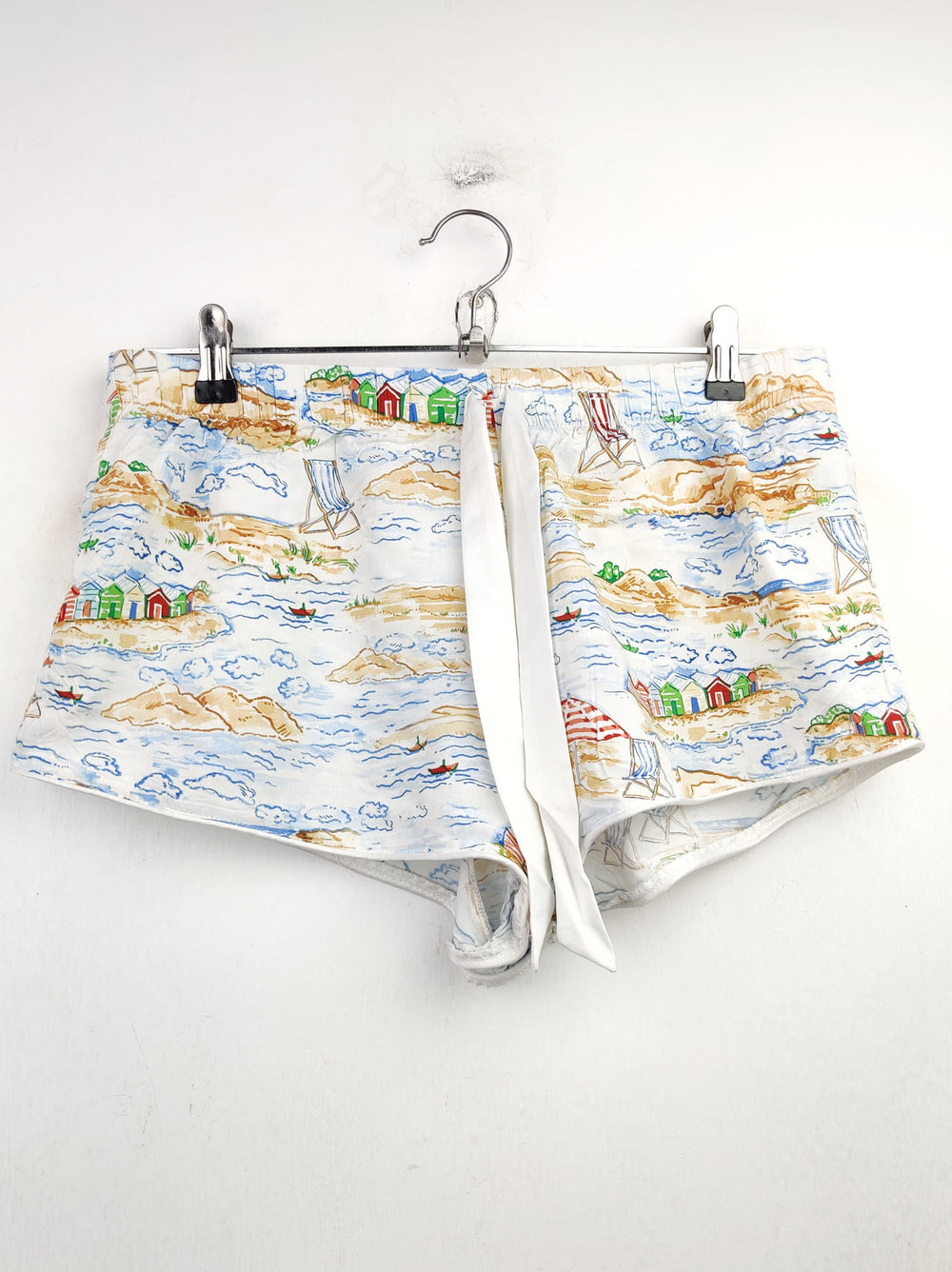 Buy online pre-used pre-loved 100% authentic & Original branded Love To Lounge (NL-1254) available in Pakistan. Top international brands avilable.