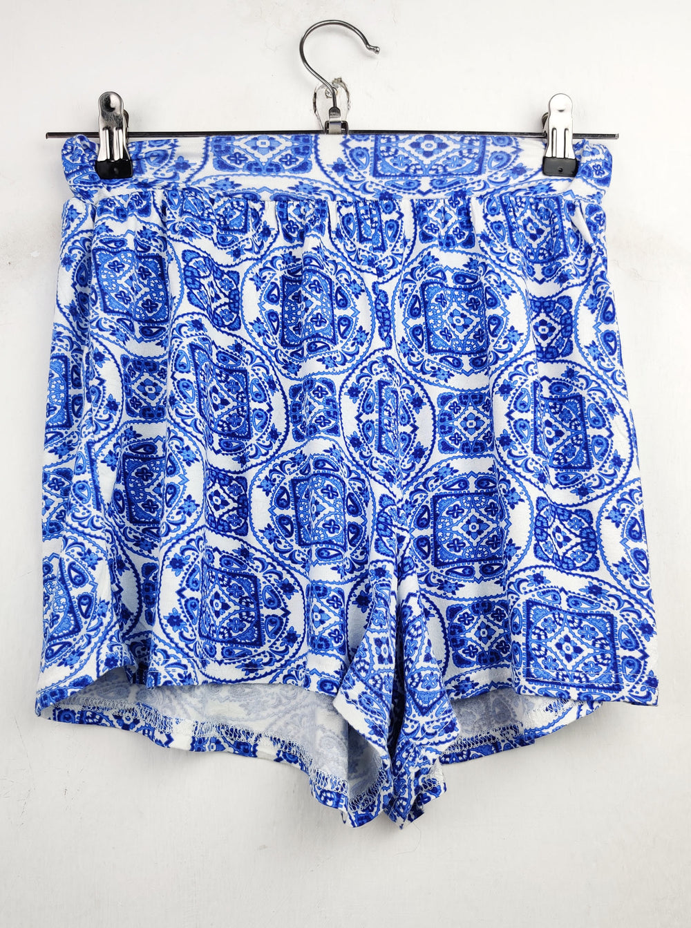 Buy online pre-used pre-loved 100% authentic & Original branded Boohoo (NL-1257) available in Pakistan. Top international brands avilable.