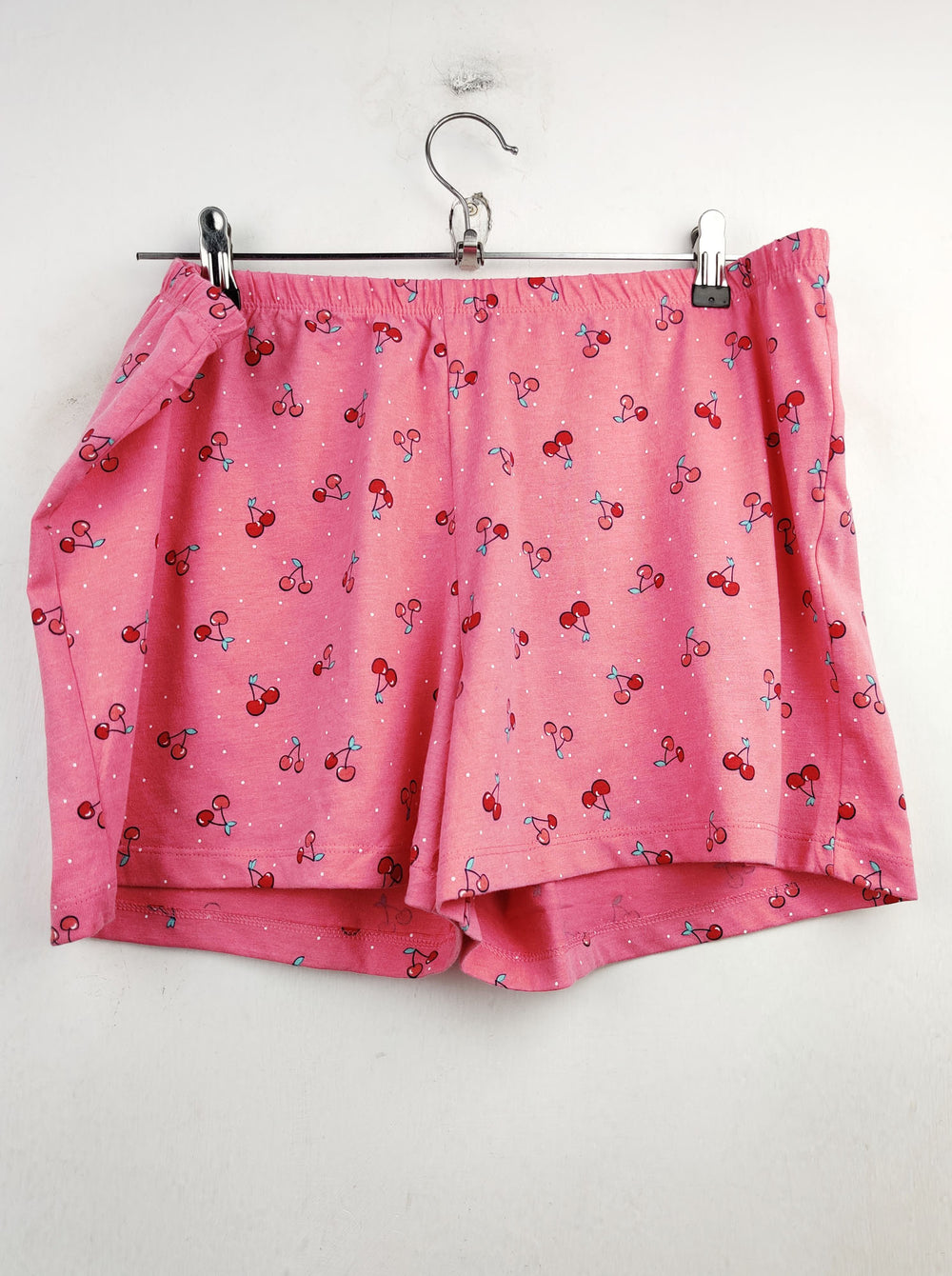 Buy online pre-used pre-loved 100% authentic & Original branded Tu (NL-1263) available in Pakistan. Top international brands avilable.