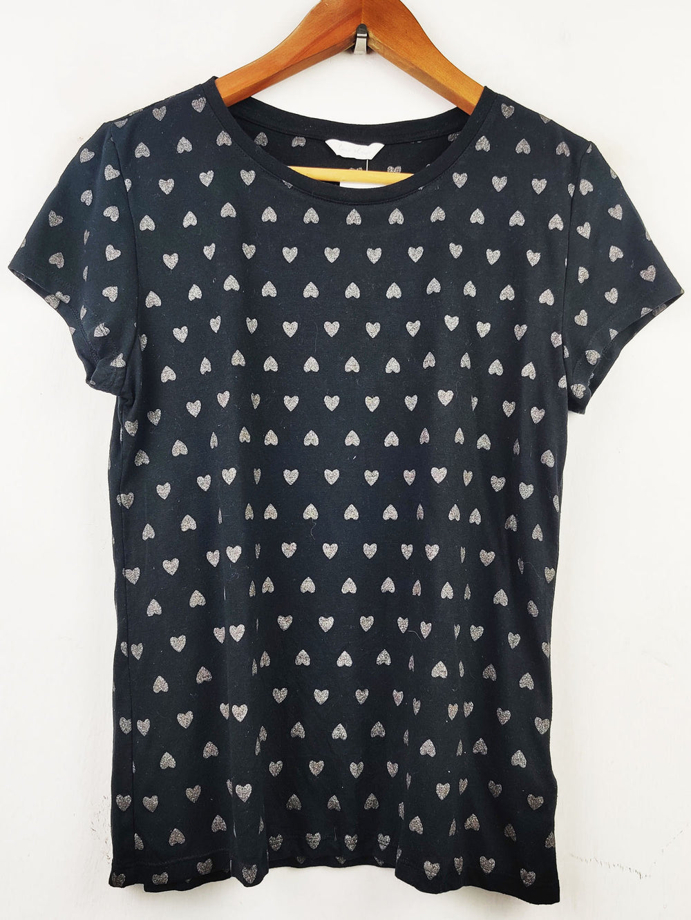 Buy online pre-used pre-loved 100% authentic & Original branded Marks & Spencer (NL-1471) available in Pakistan. Top international brands avilable.