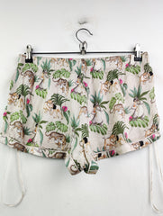 Buy online pre-used pre-loved 100% authentic & Original branded Primark (NL-1550) available in Pakistan. Top international brands avilable.