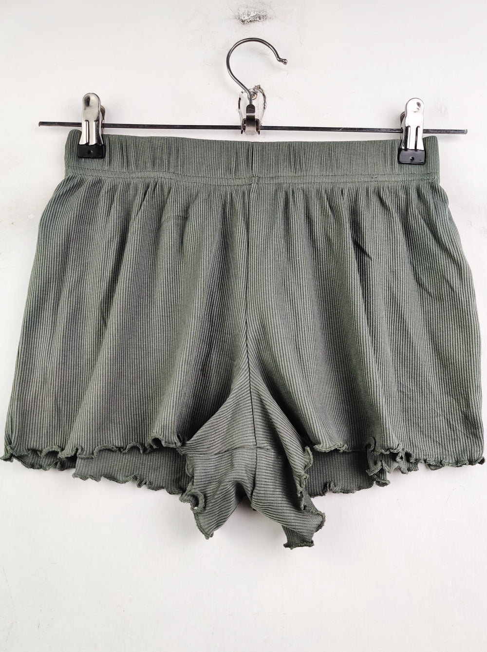 Buy online pre-used pre-loved 100% authentic & Original branded Primark (NL-1555) available in Pakistan. Top international brands avilable.