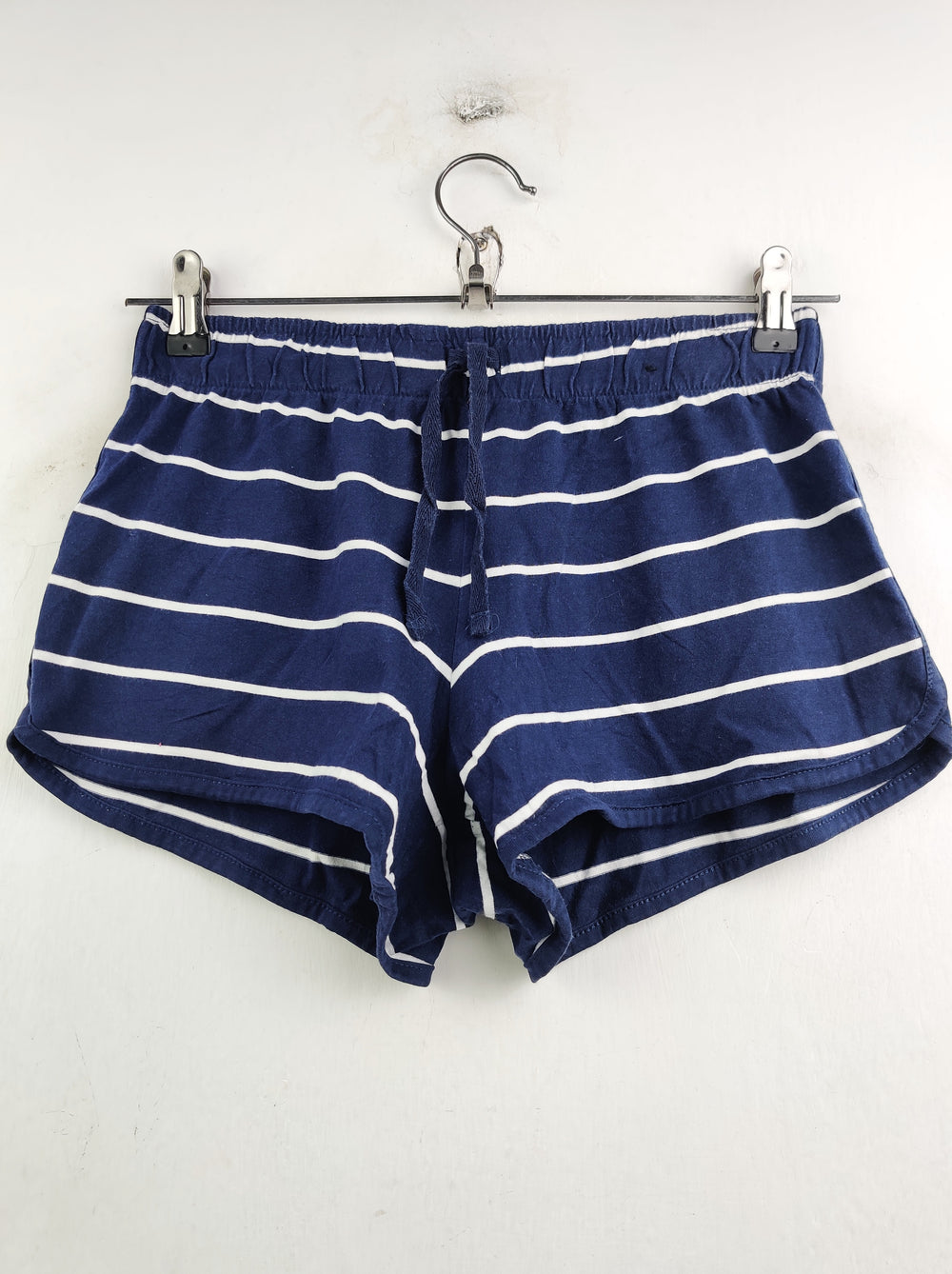 Buy online pre-used pre-loved 100% authentic & Original branded George (NL-1564) available in Pakistan. Top international brands avilable.