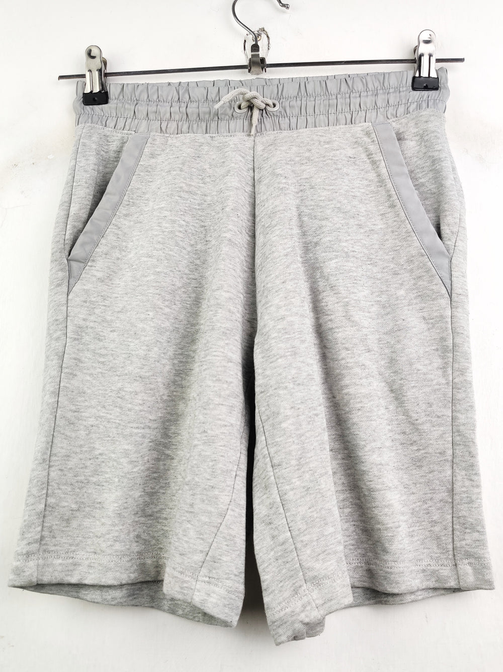 Buy online pre-used pre-loved 100% authentic & Original branded Gap (NL-1578) available in Pakistan. Top international brands avilable.