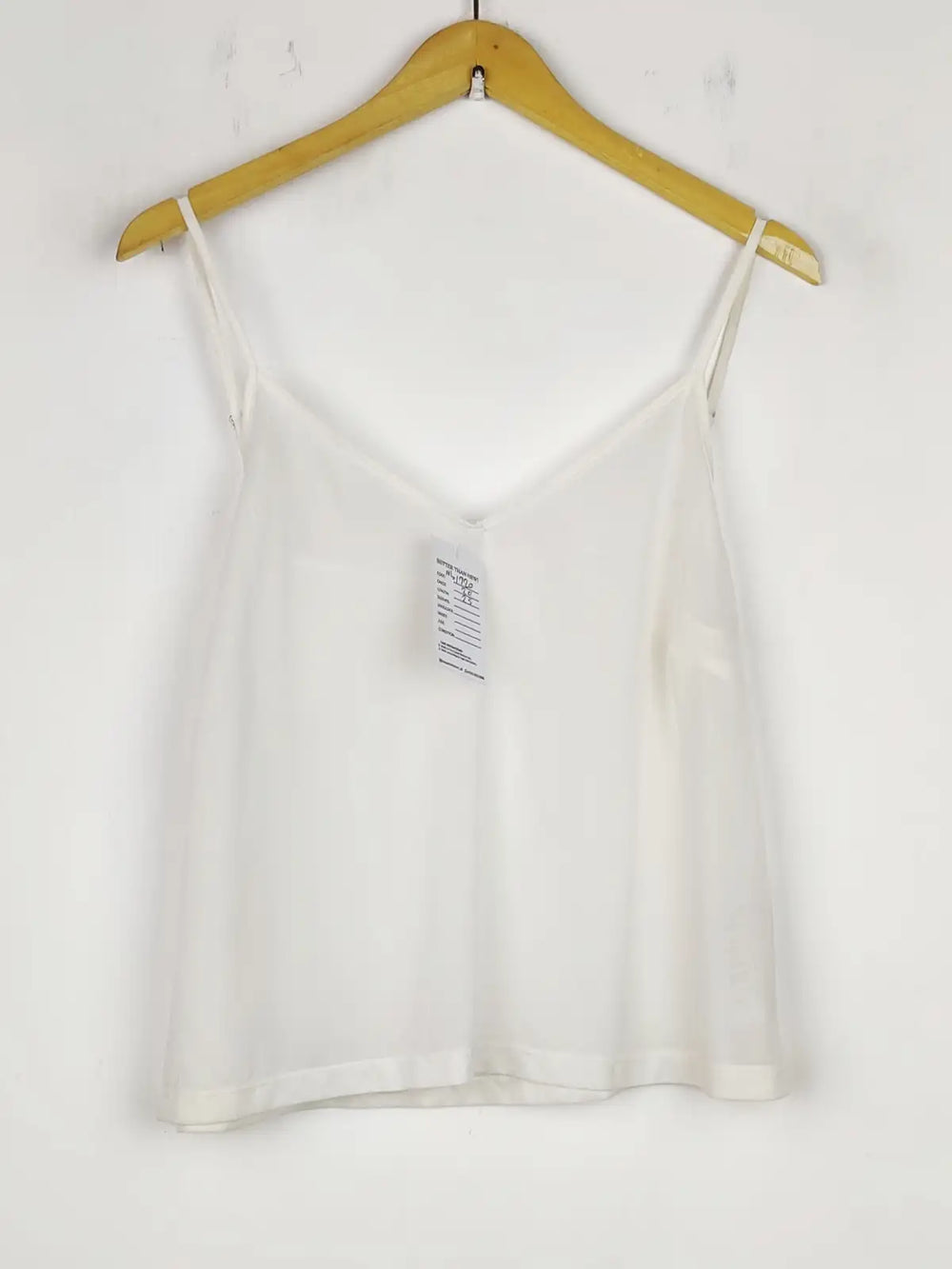 Buy online pre-used pre-loved 100% authentic & Original branded New Look (NL-1720) available in Pakistan. Top international brands avilable.