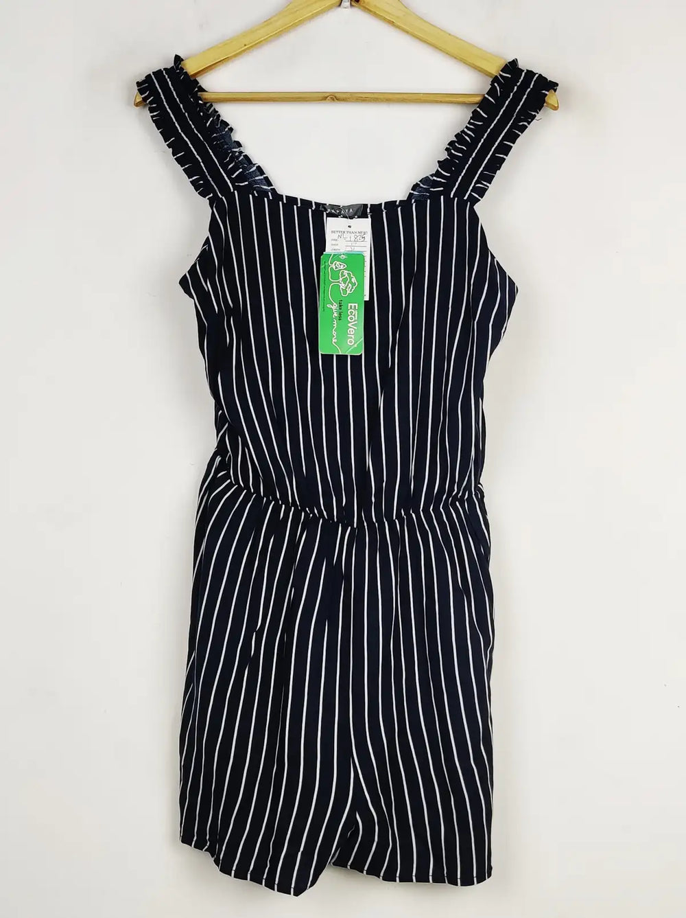 Buy online pre-used pre-loved 100% authentic & Original branded Papaya (NL-1825) available in Pakistan. Top international brands avilable.