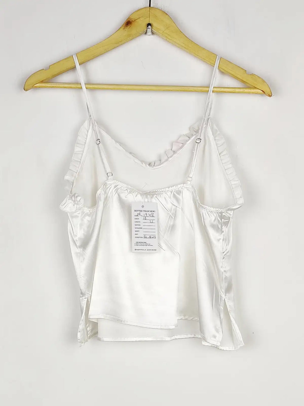 Buy online pre-used pre-loved 100% authentic & Original branded Unknown Brand (NL-1948) available in Pakistan. Top international brands avilable.