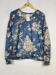 Buy online pre-used pre-loved 100% authentic & Original branded Love To Lounge (NL-1976) available in Pakistan. Top international brands avilable.