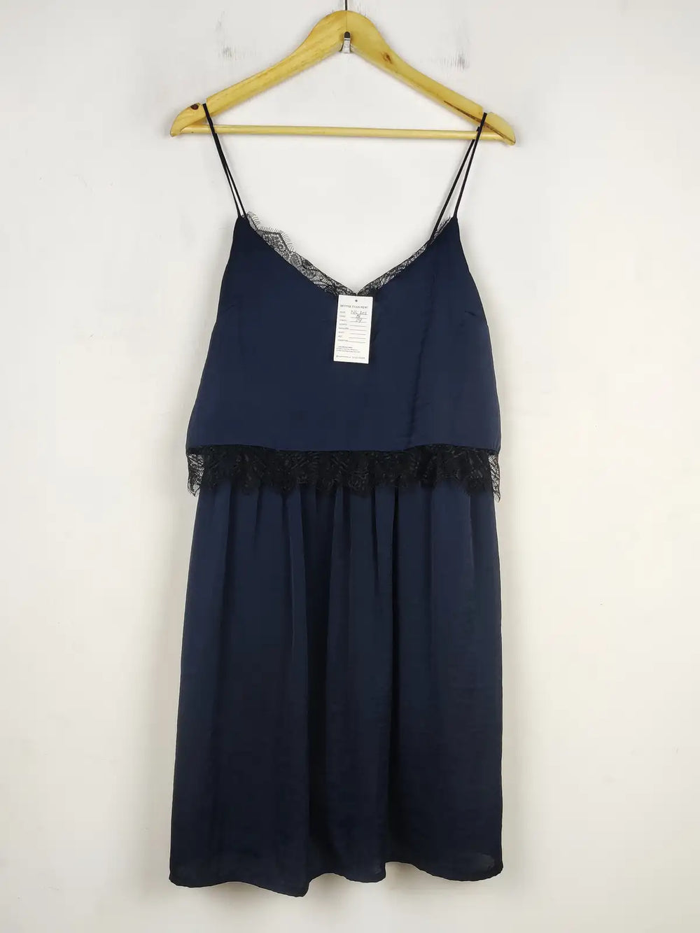 Buy online pre-used pre-loved 100% authentic & Original branded Anna & Ella (NL-2001) available in Pakistan. Top international brands avilable.