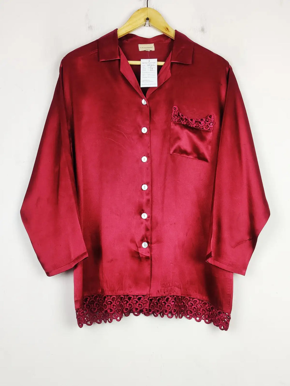 Buy online pre-used pre-loved 100% authentic & Original branded Ici Ce Maintenant (NL-2013) available in Pakistan. Top international brands avilable.