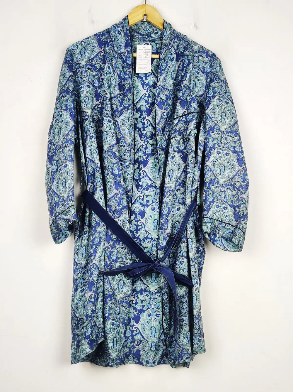 Buy online pre-used pre-loved 100% authentic & Original branded Unknown Brand (NL-2039) available in Pakistan. Top international brands avilable.