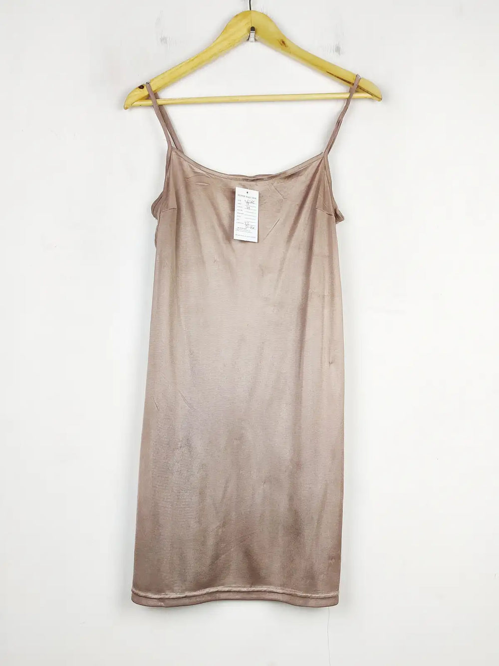 Buy online pre-used pre-loved 100% authentic & Original branded Unknown Brand (NL-2045) available in Pakistan. Top international brands avilable.