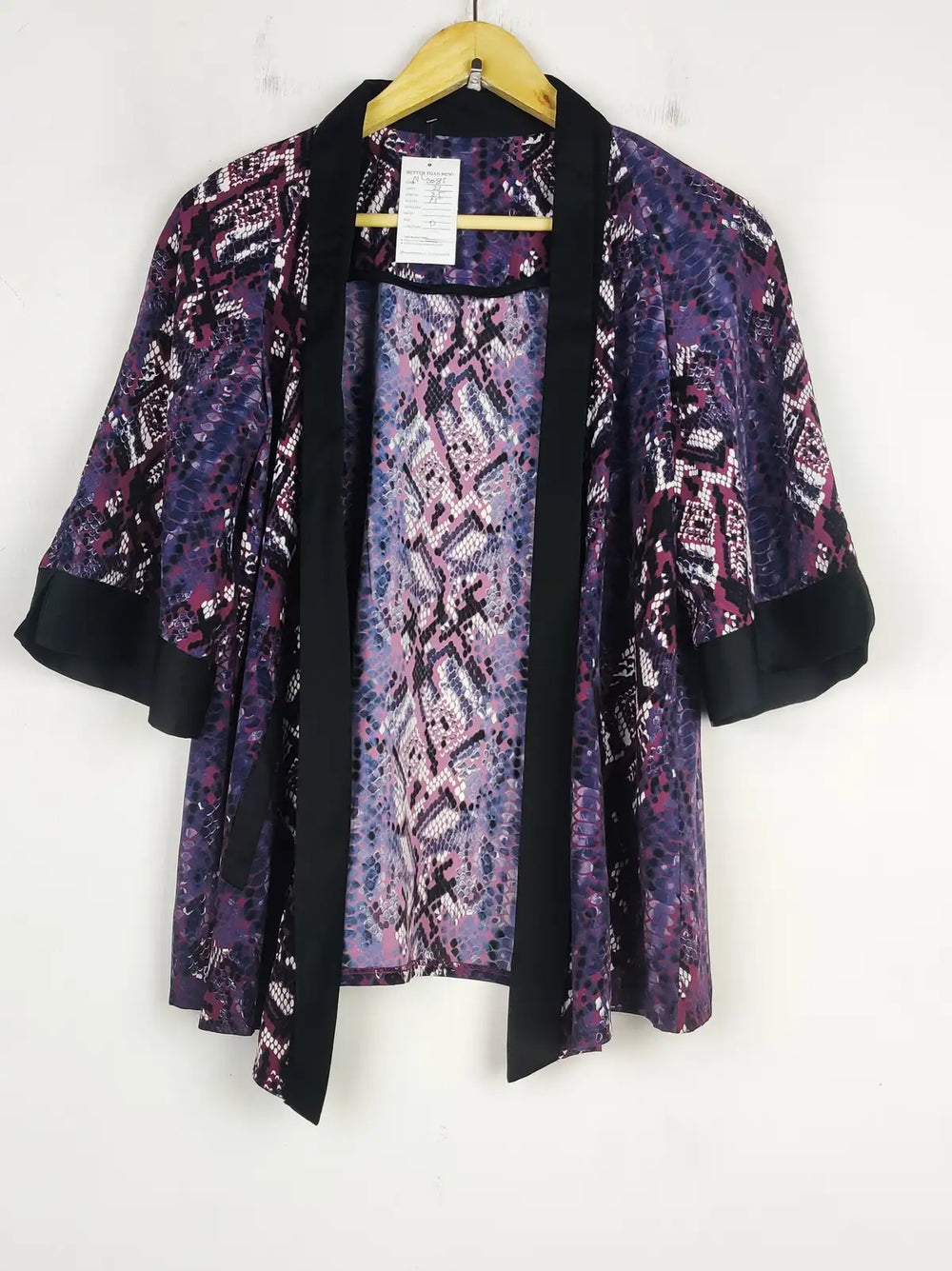 Buy online pre-used pre-loved 100% authentic & Original branded Unknown Brand (NL-2082) available in Pakistan. Top international brands avilable.