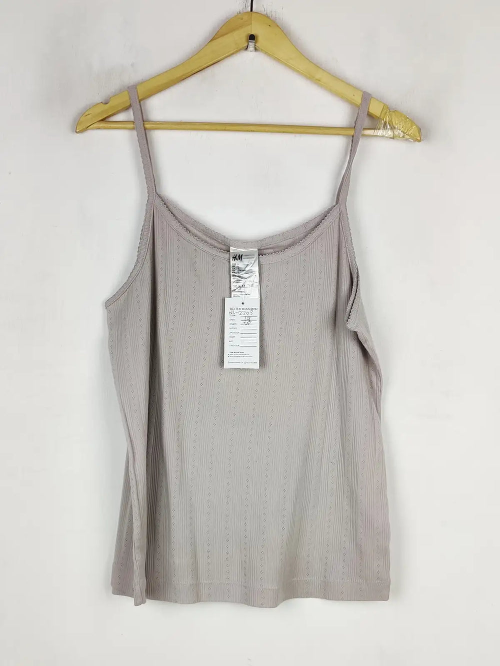 Buy online pre-used pre-loved 100% authentic & Original branded H&M (NL-2203) available in Pakistan. Top international brands avilable.