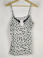 Buy online pre-used pre-loved 100% authentic & Original branded Primark (NL-2330) available in Pakistan. Top international brands avilable.