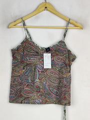 Buy online pre-used pre-loved 100% authentic & Original branded Gap (NL-2350) available in Pakistan. Top international brands avilable.