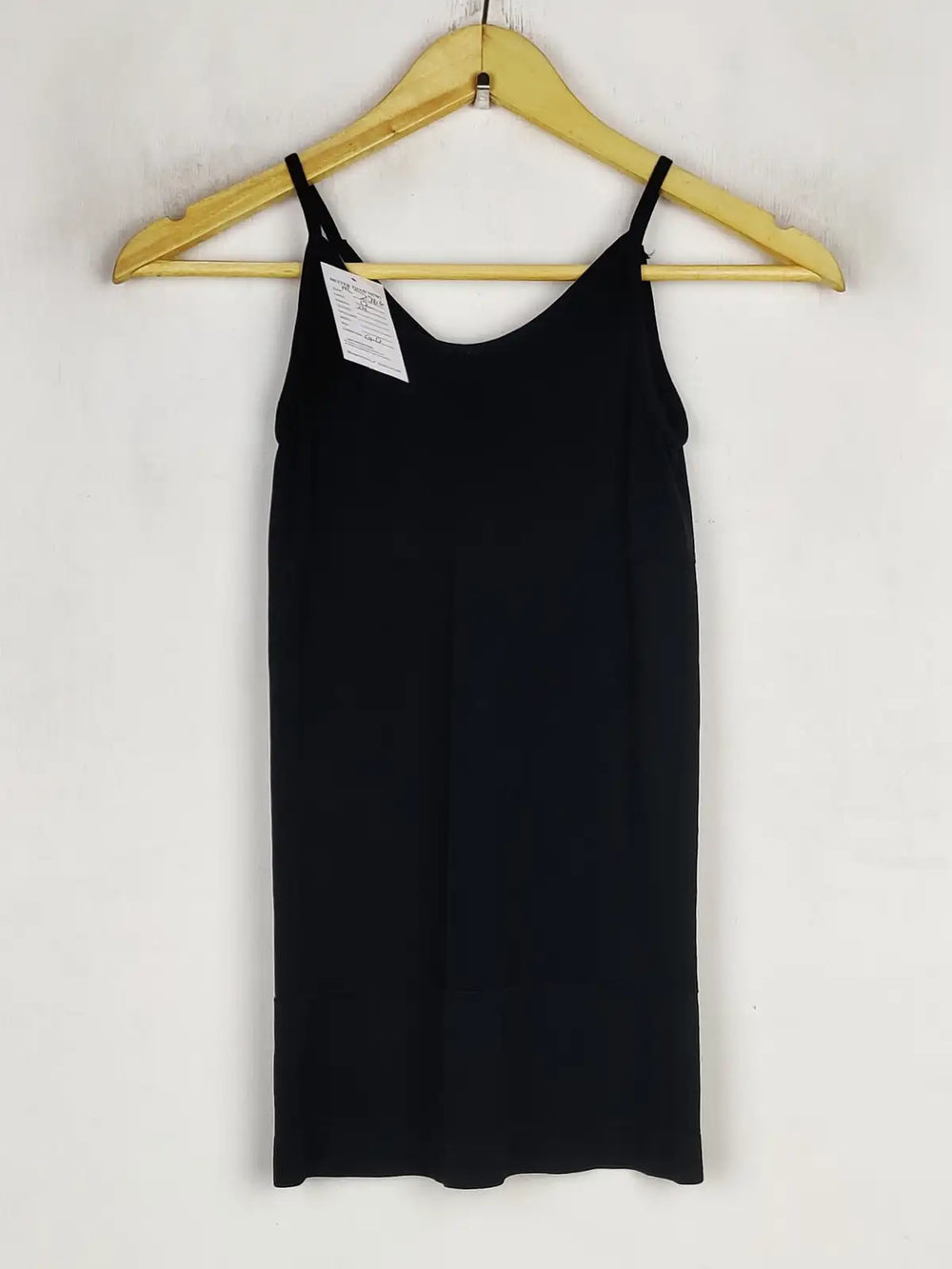 Buy online pre-used pre-loved 100% authentic & Original branded Unknown Brand (NL-2366) available in Pakistan. Top international brands avilable.