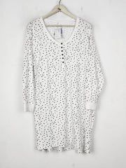 Buy online pre-used pre-loved 100% authentic & Original branded Relax (NL-2395) available in Pakistan. Top international brands avilable.