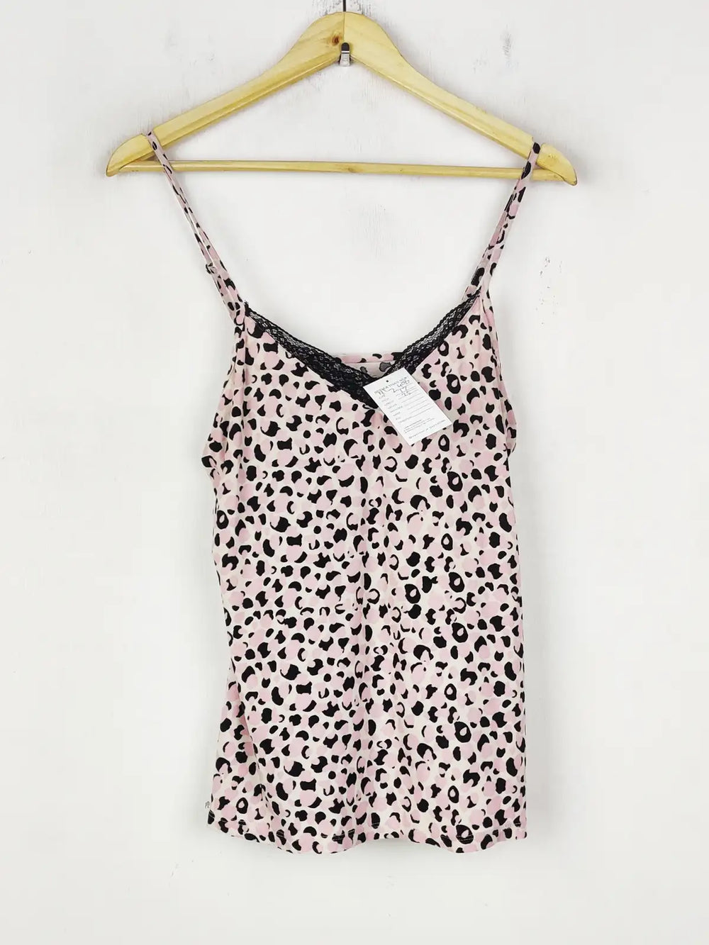 Buy online pre-used pre-loved 100% authentic & Original branded Primark (NL-2406) available in Pakistan. Top international brands avilable.