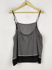 Dkny (NL-2430)