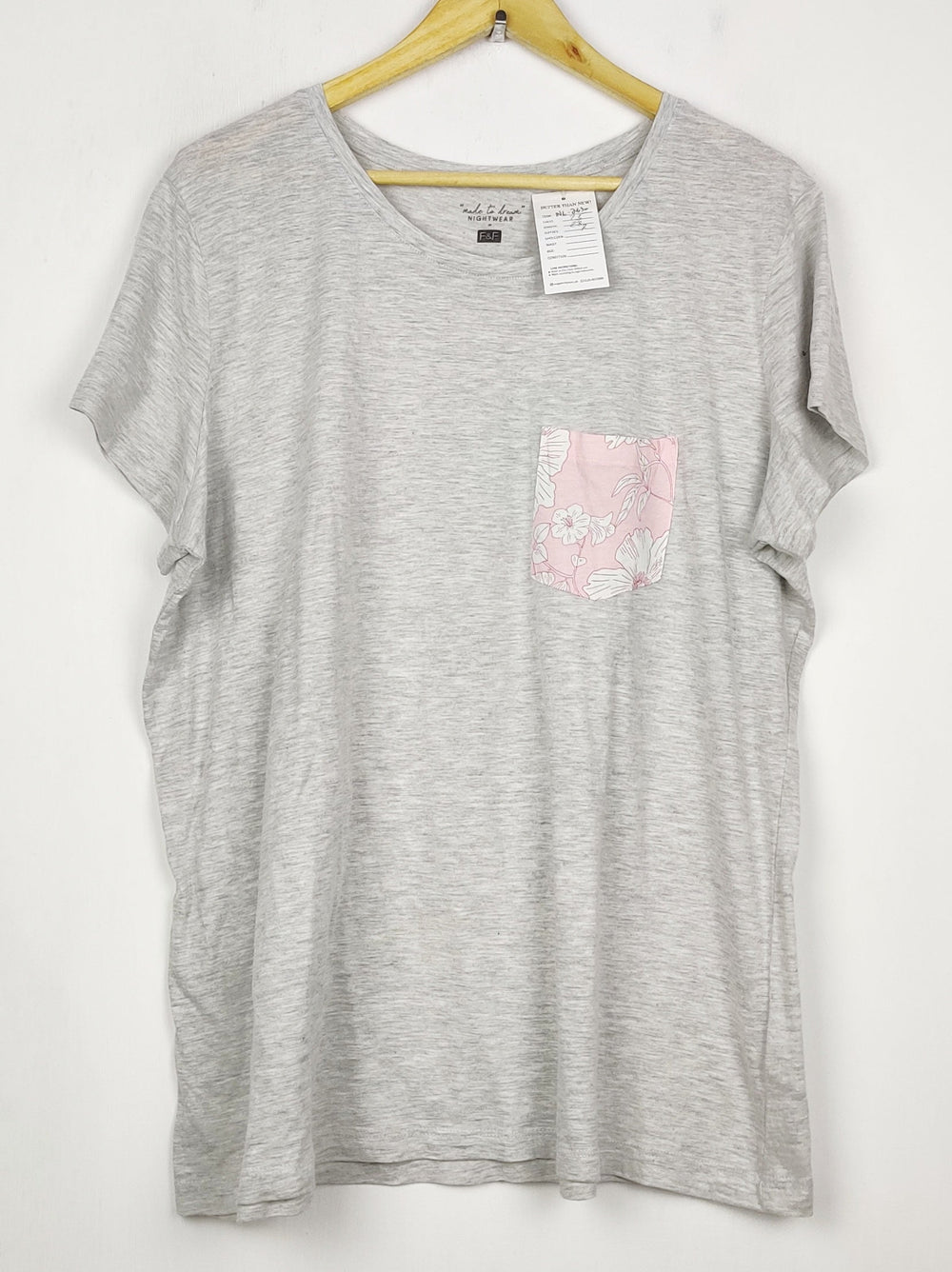 Buy online pre-used pre-loved 100% authentic & Original branded F&F (NL-2630) available in Pakistan. Top international brands avilable.