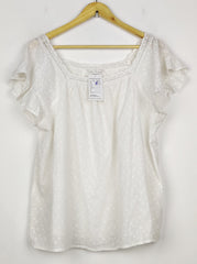 Buy online pre-used pre-loved 100% authentic & Original branded Marks & Spencer (NL-2641) available in Pakistan. Top international brands avilable.