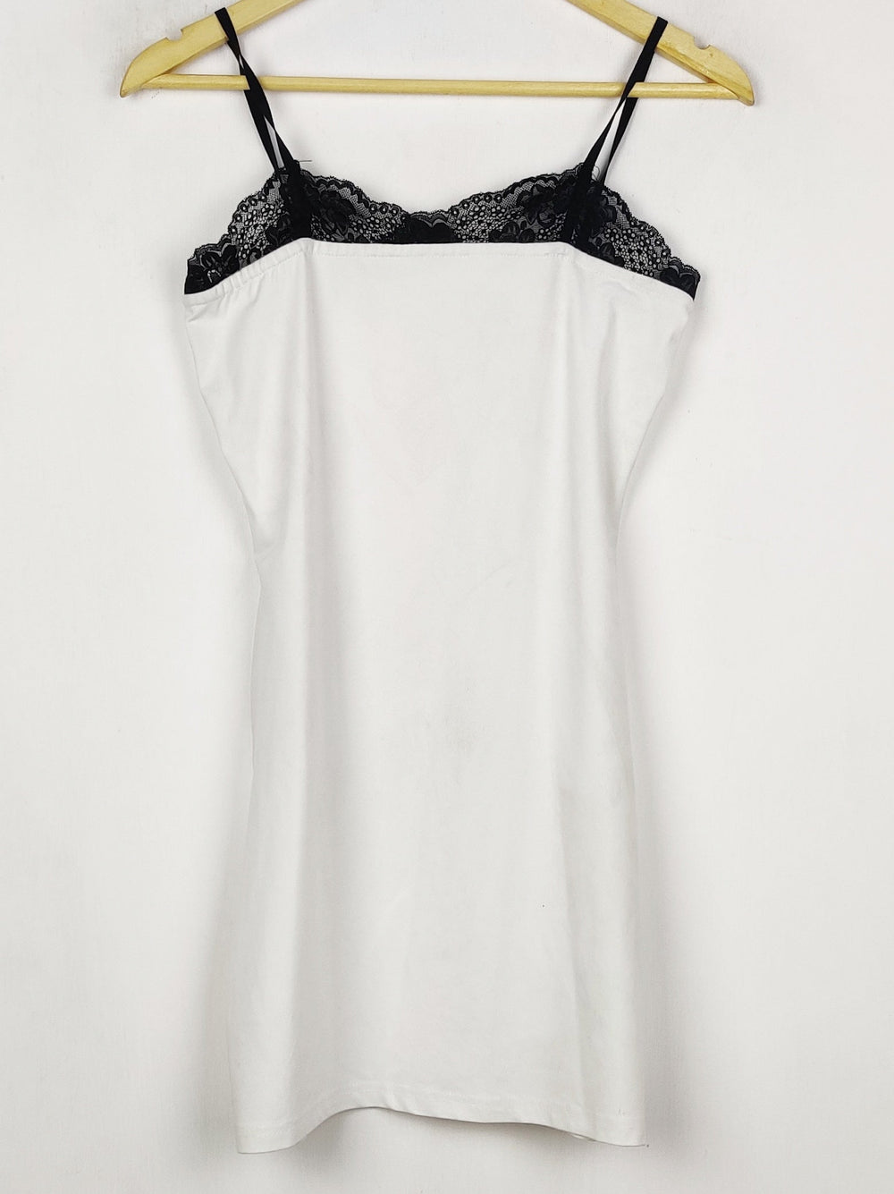 Buy online pre-used pre-loved 100% authentic & Original branded Shein (NL-2722) available in Pakistan. Top international brands avilable.