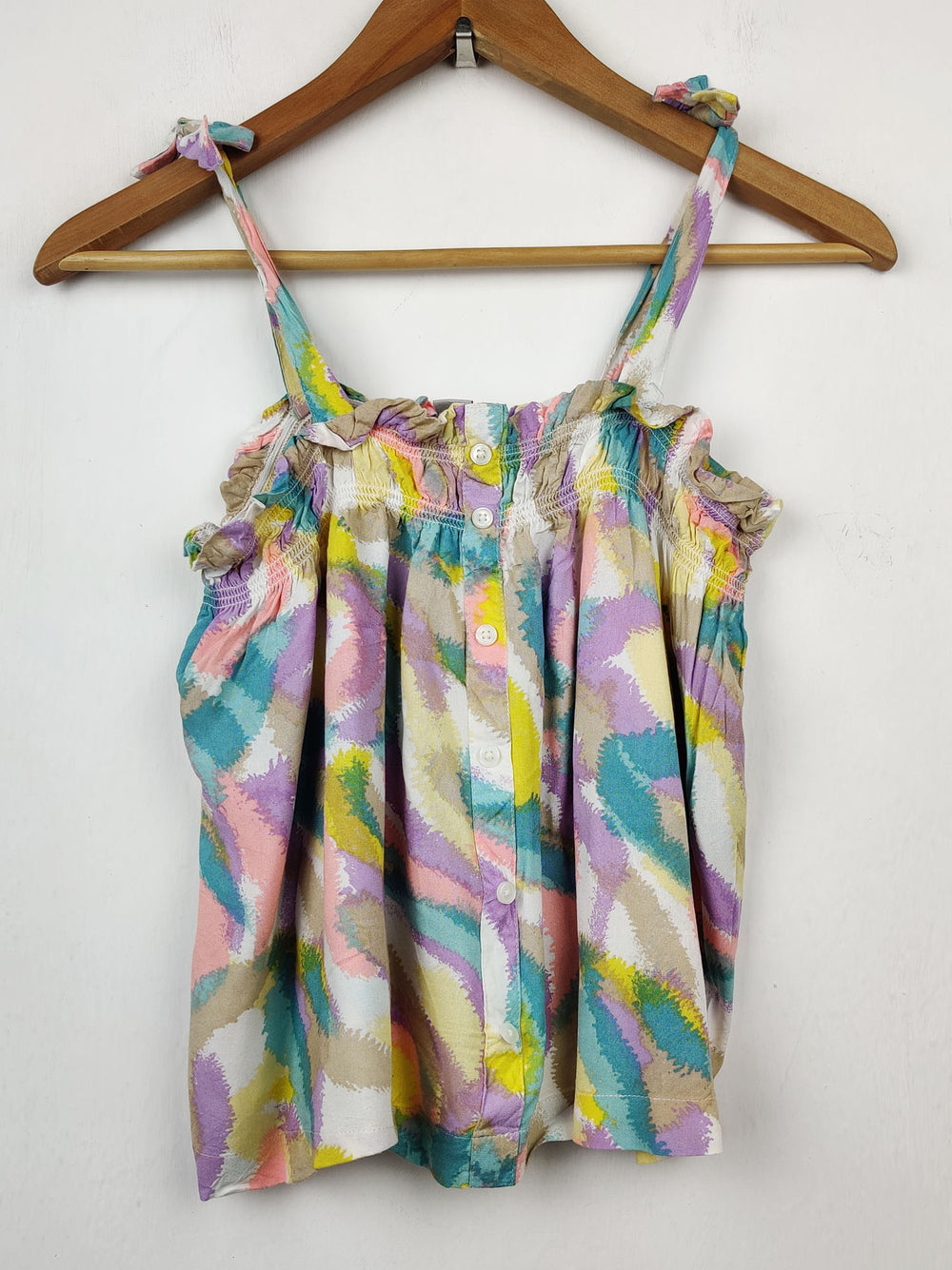 Buy online pre-used pre-loved 100% authentic & Original branded Tu (NL-321) available in Pakistan. Top international brands avilable.