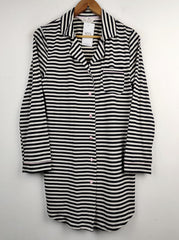 Buy online pre-used pre-loved 100% authentic & Original branded Love To Lounge (NL-431) available in Pakistan. Top international brands avilable.