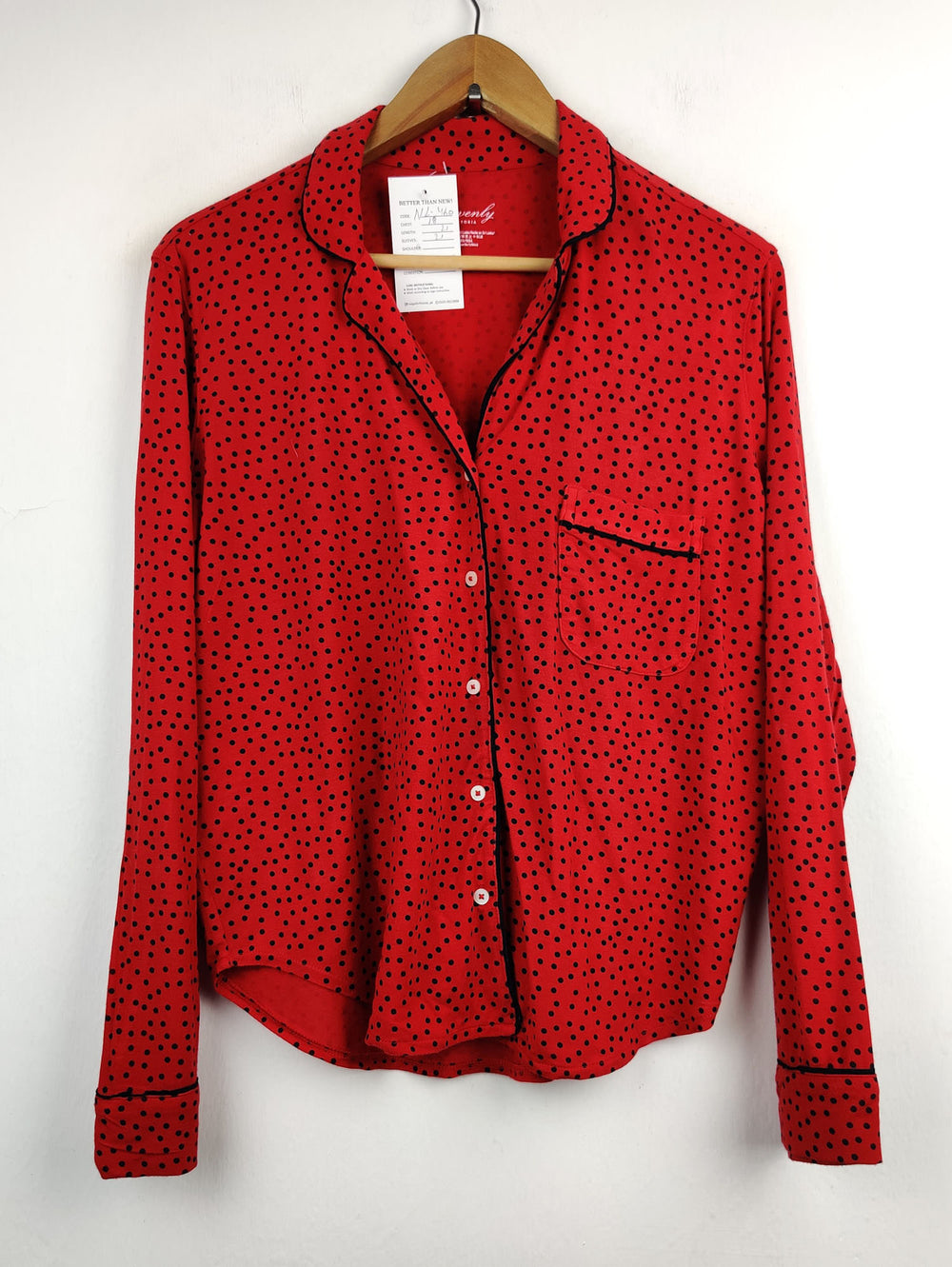 Buy online pre-used pre-loved 100% authentic & Original branded Victoria (NL-460) available in Pakistan. Top international brands avilable.