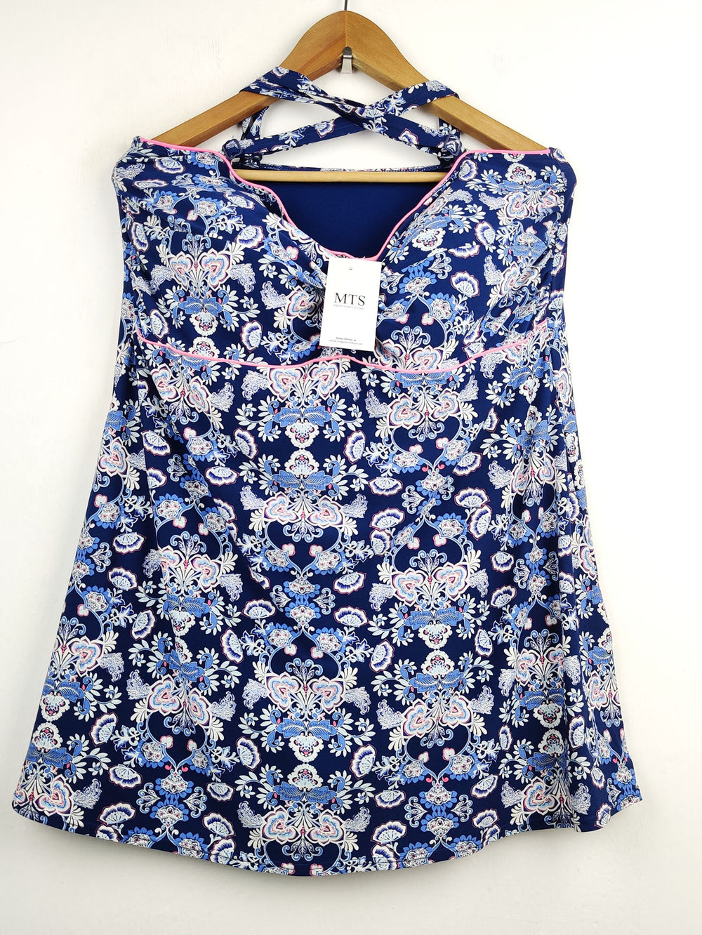 Buy online pre-used pre-loved 100% authentic & Original branded Unknown Brand (NL-488) available in Pakistan. Top international brands avilable.