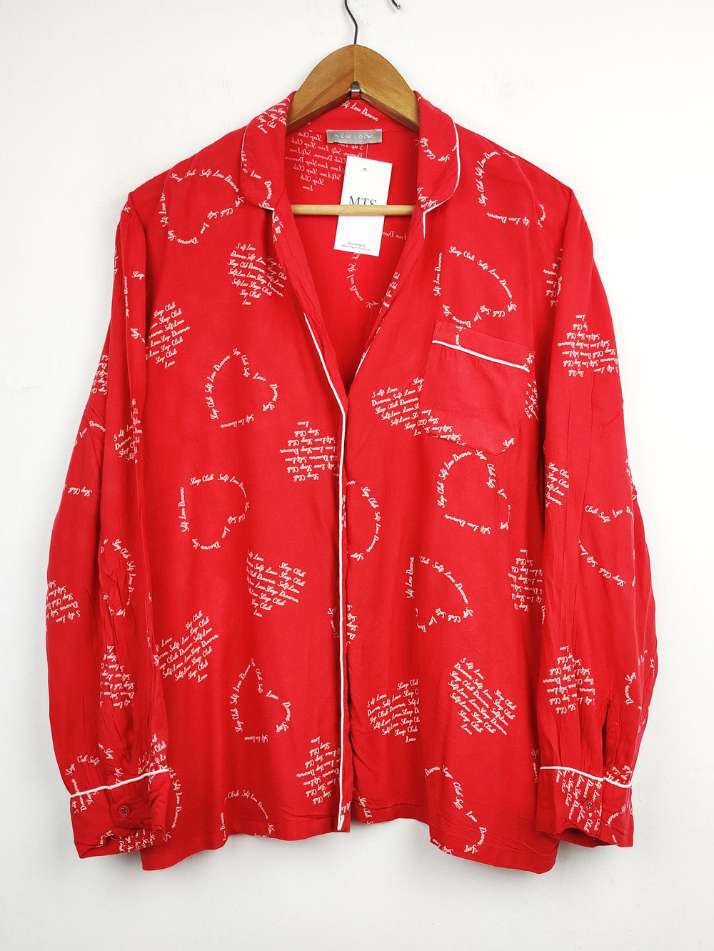 Buy online pre-used pre-loved 100% authentic & Original branded New Look (NL-554) available in Pakistan. Top international brands avilable.