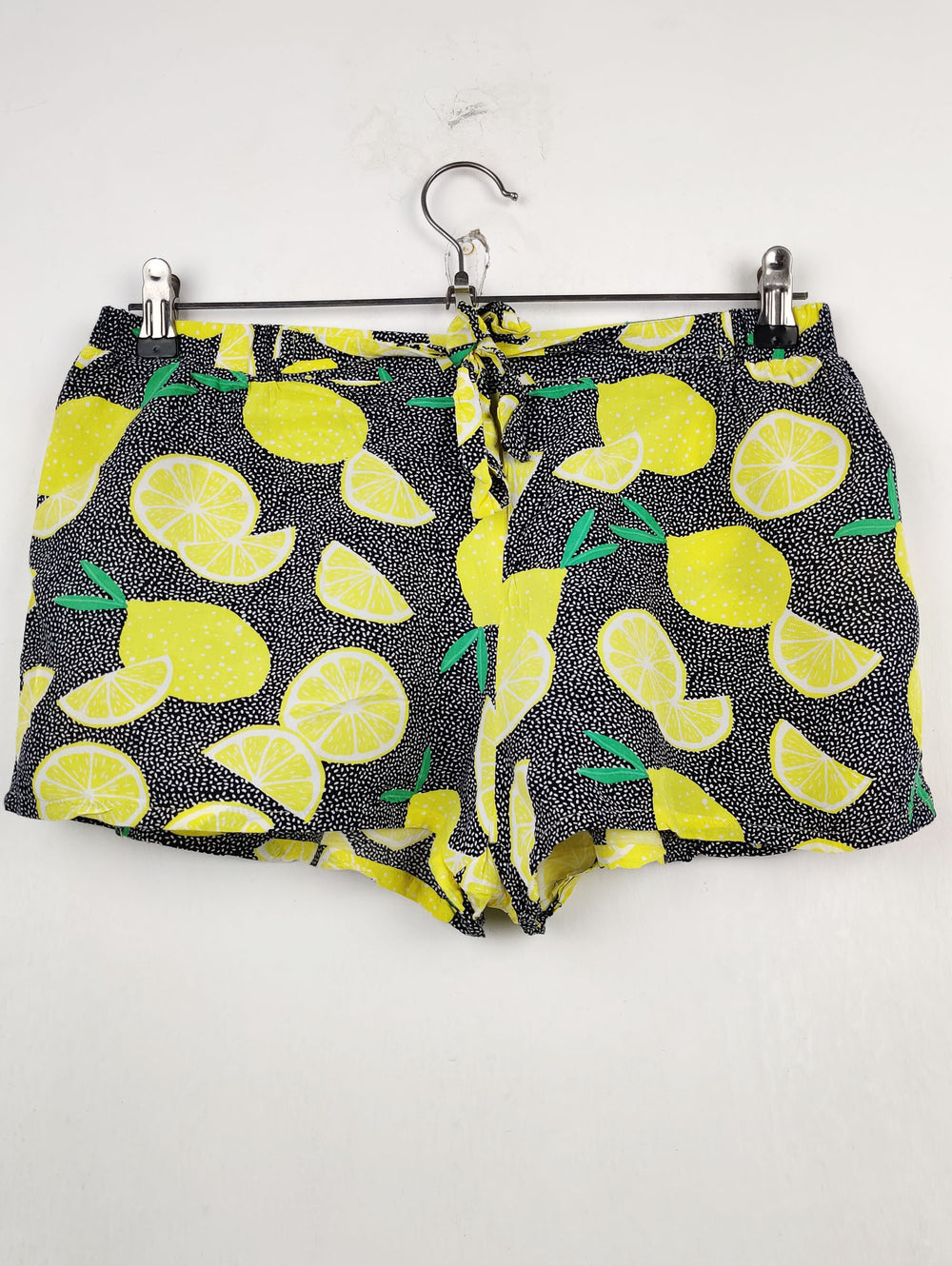 Buy online pre-used pre-loved 100% authentic & Original branded Love To Lounge (NL-641) available in Pakistan. Top international brands avilable.