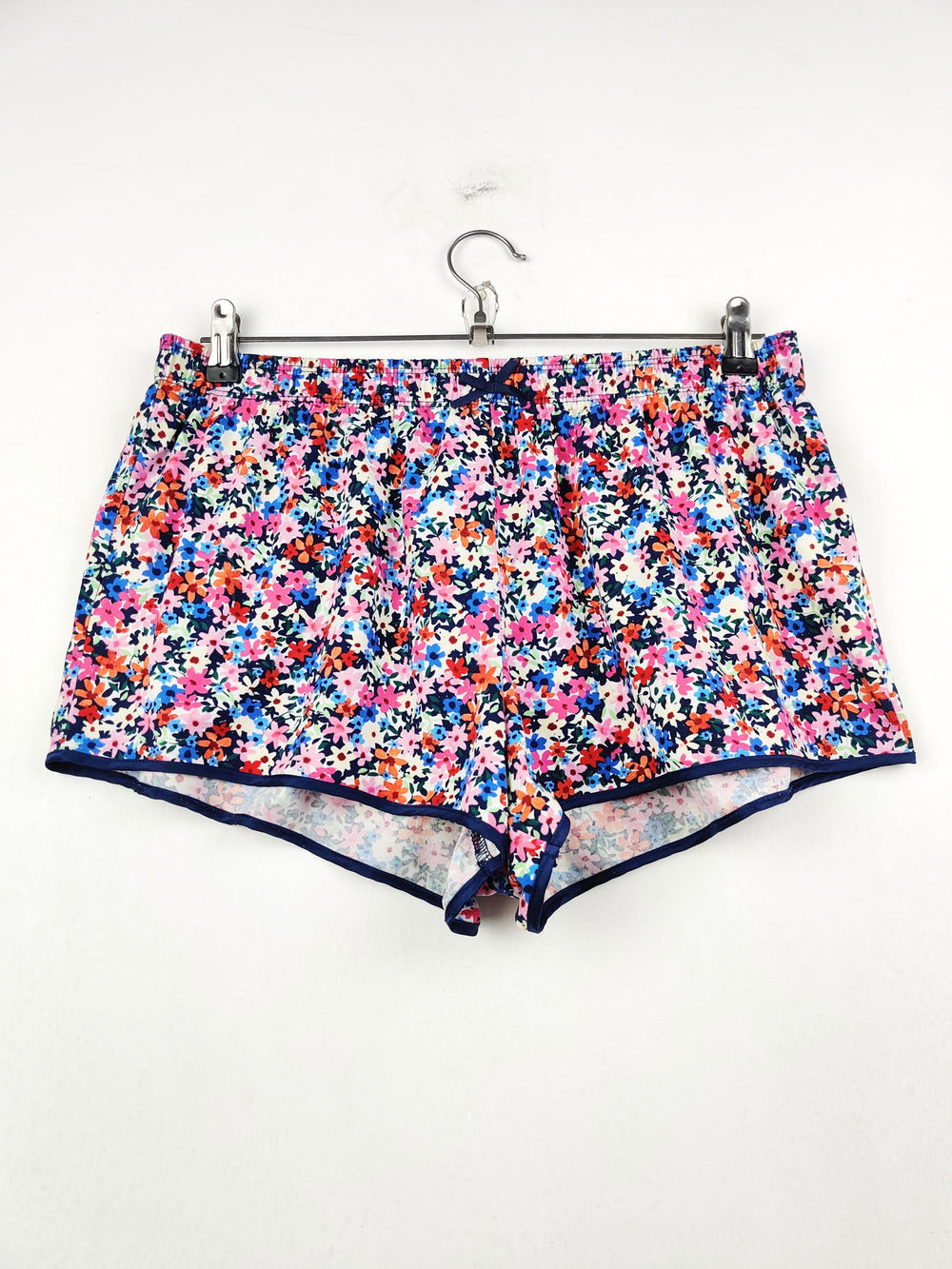 Buy online pre-used pre-loved 100% authentic & Original branded Primark (NL-744) available in Pakistan. Top international brands avilable.