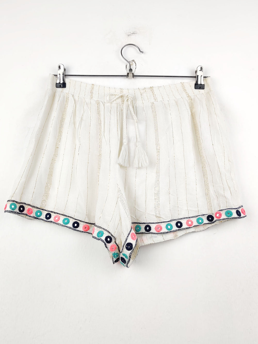 Buy online pre-used pre-loved 100% authentic & Original branded Papaya (NL-758) available in Pakistan. Top international brands avilable.