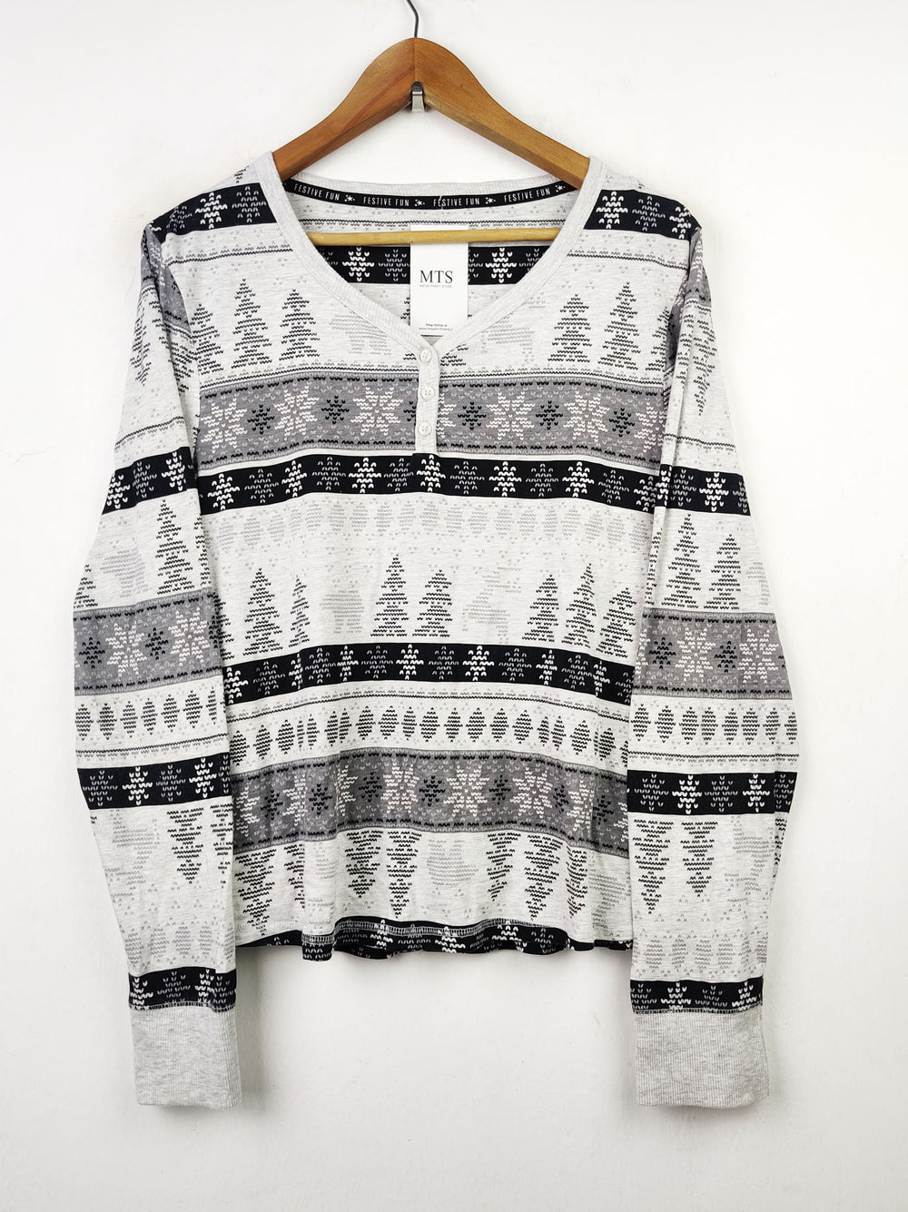 Buy online pre-used pre-loved 100% authentic & Original branded George (NL-855) available in Pakistan. Top international brands avilable.