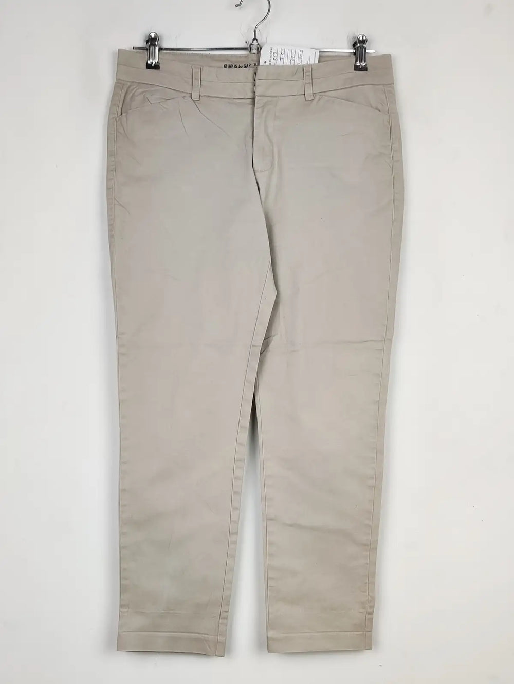 Buy online pre-used pre-loved 100% authentic & Original branded Gap (P-352) available in Pakistan. Top international brands avilable.