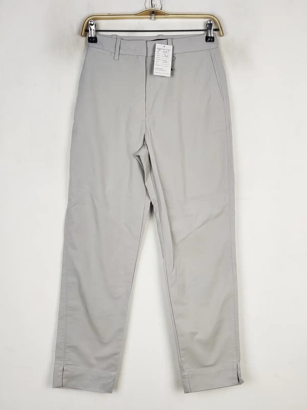 Buy online pre-used pre-loved 100% authentic & Original branded Marks & Spencer (P-401) available in Pakistan. Top international brands avilable.
