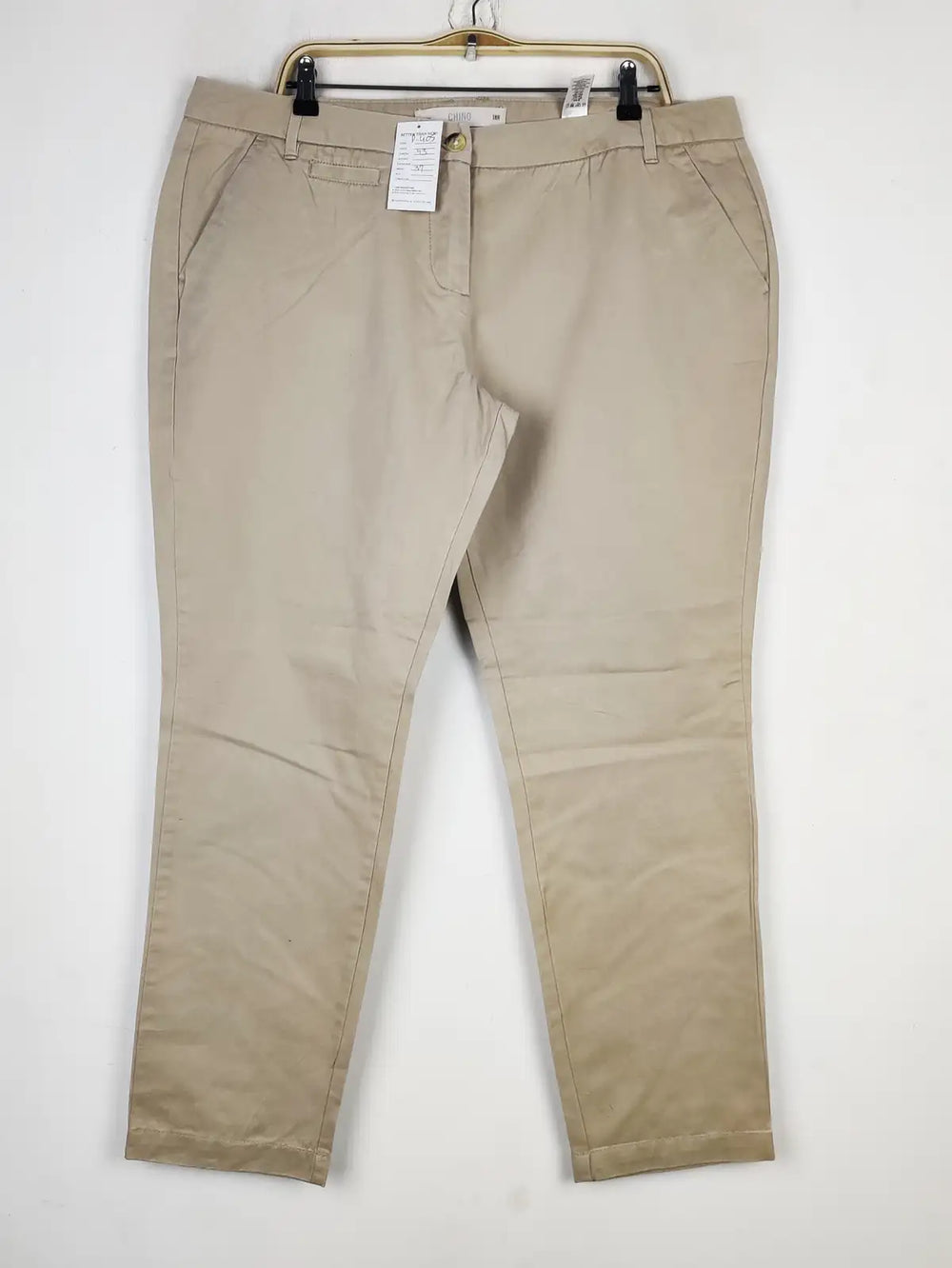 Buy online pre-used pre-loved 100% authentic & Original branded Chino (P-405) available in Pakistan. Top international brands avilable.