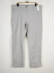 Buy online pre-used pre-loved 100% authentic & Original branded Marks & Spencer (P-406) available in Pakistan. Top international brands avilable.