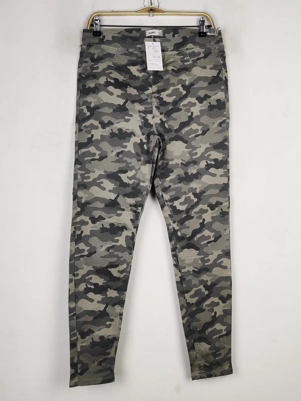 Buy online pre-used pre-loved 100% authentic & Original branded Jeggings (P-442) available in Pakistan. Top international brands avilable.