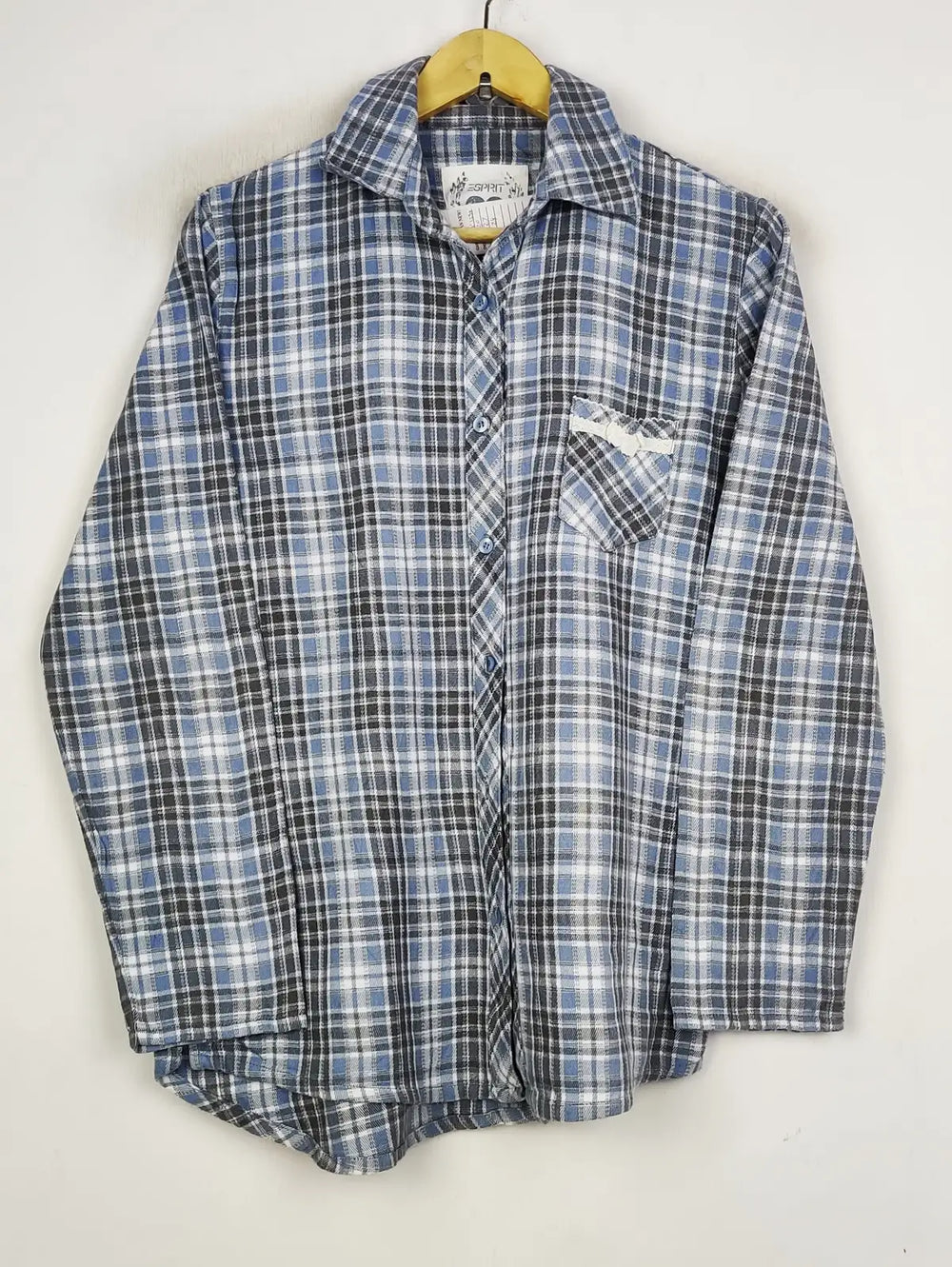 Buy online pre-used pre-loved 100% authentic & Original branded Spirit (PJ-1230) available in Pakistan. Top international brands avilable.