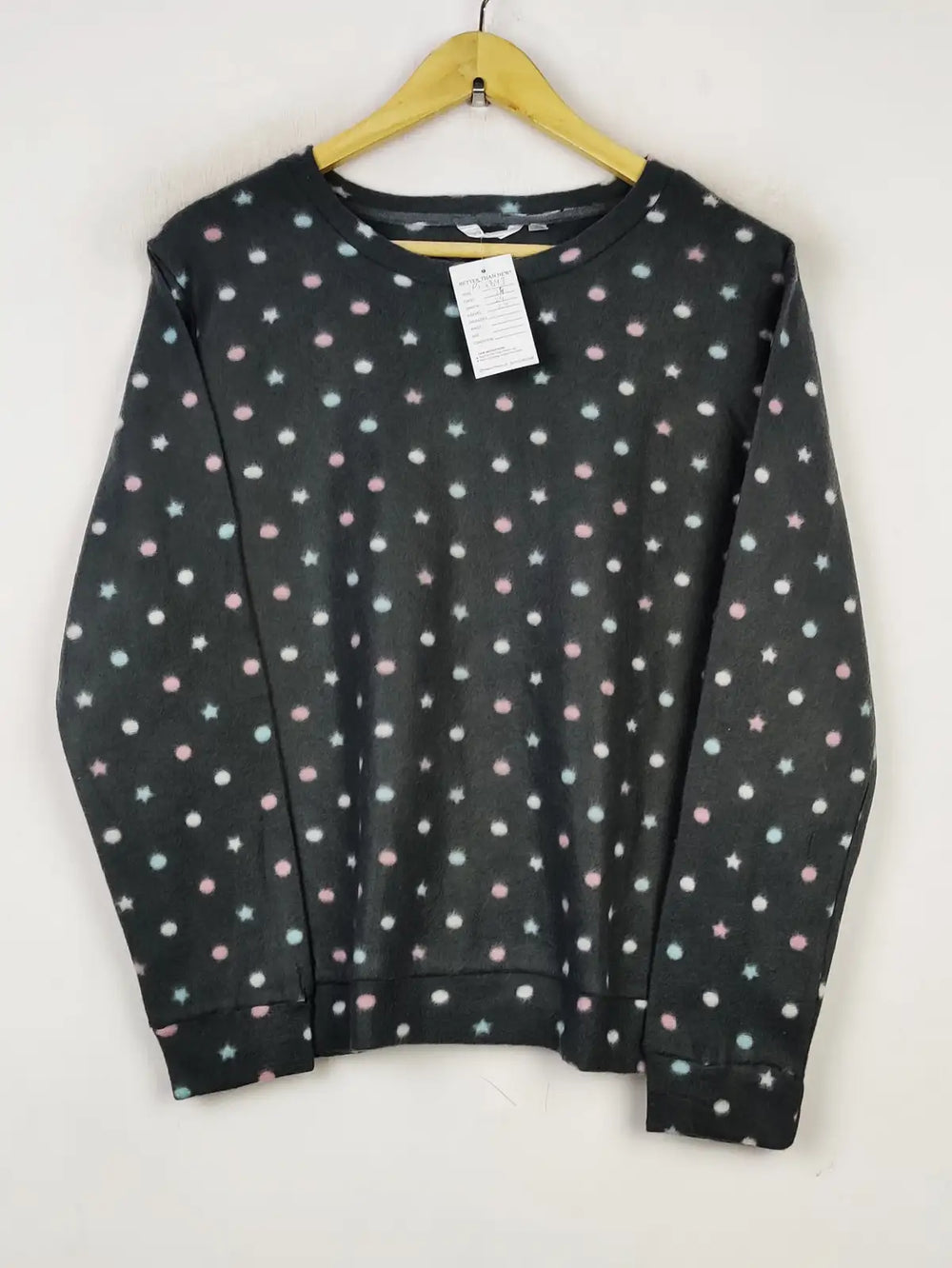 Buy online pre-used pre-loved 100% authentic & Original branded Carisma (PJ-1343) available in Pakistan. Top international brands avilable.