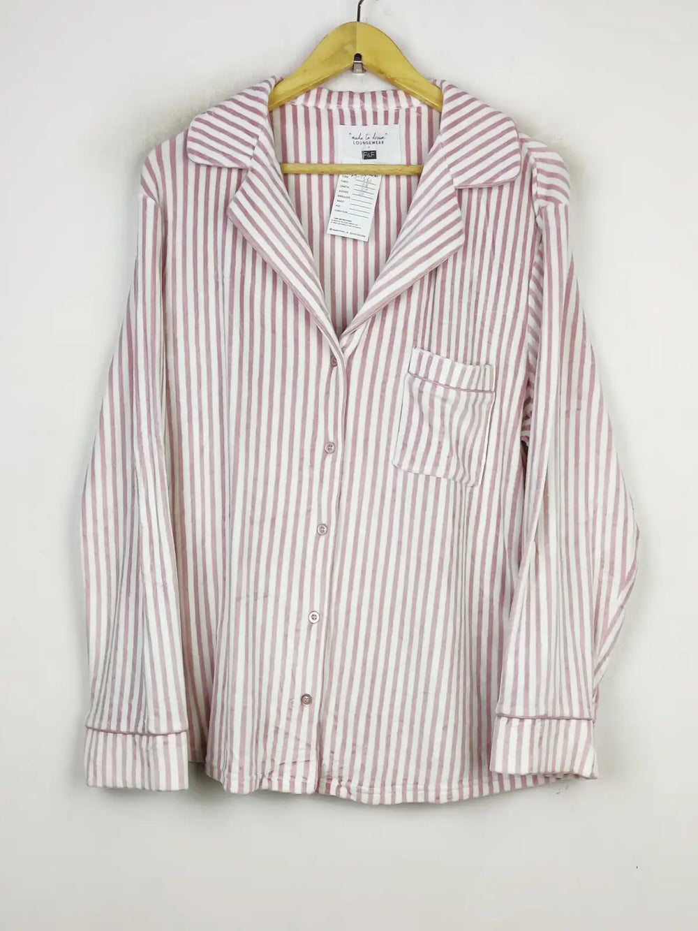 Buy online pre-used pre-loved 100% authentic & Original branded F&F (PJ-1361) available in Pakistan. Top international brands avilable.