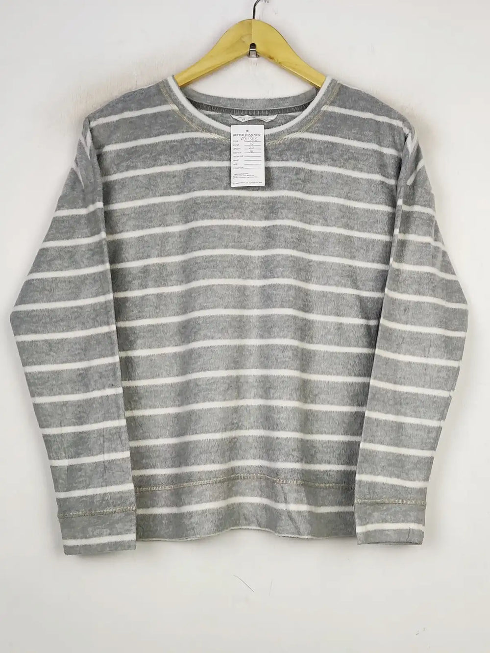 Buy online pre-used pre-loved 100% authentic & Original branded Marks & Spencer (PJ-1366) available in Pakistan. Top international brands avilable.