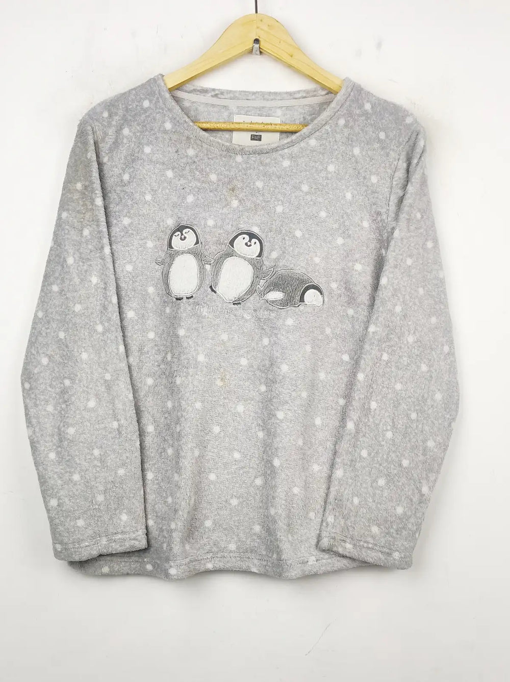 Buy online pre-used pre-loved 100% authentic & Original branded F&F (PJ-385) available in Pakistan. Top international brands avilable.