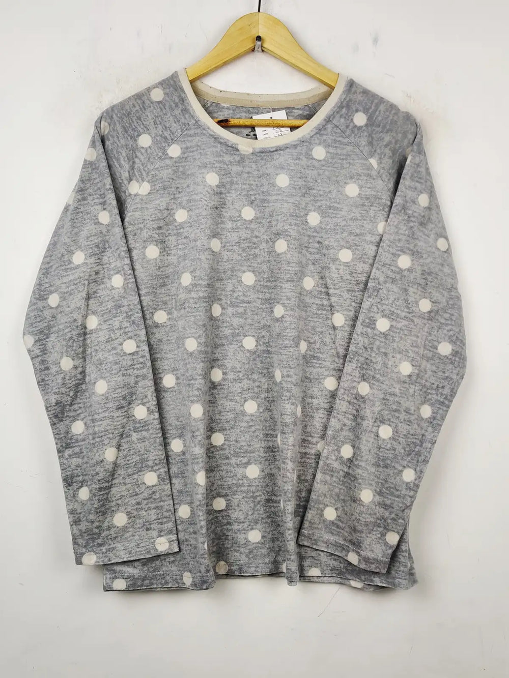 Buy online pre-used pre-loved 100% authentic & Original branded Love To Lounge (PJ-403) available in Pakistan. Top international brands avilable.