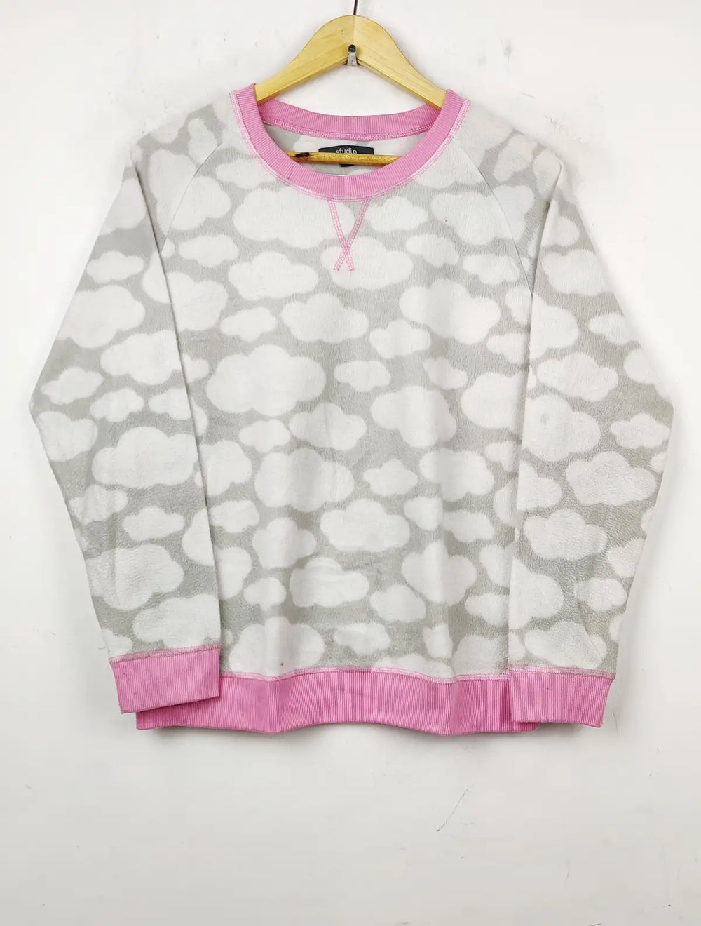 Buy online pre-used pre-loved 100% authentic & Original branded Studio (PJ-404) available in Pakistan. Top international brands avilable.