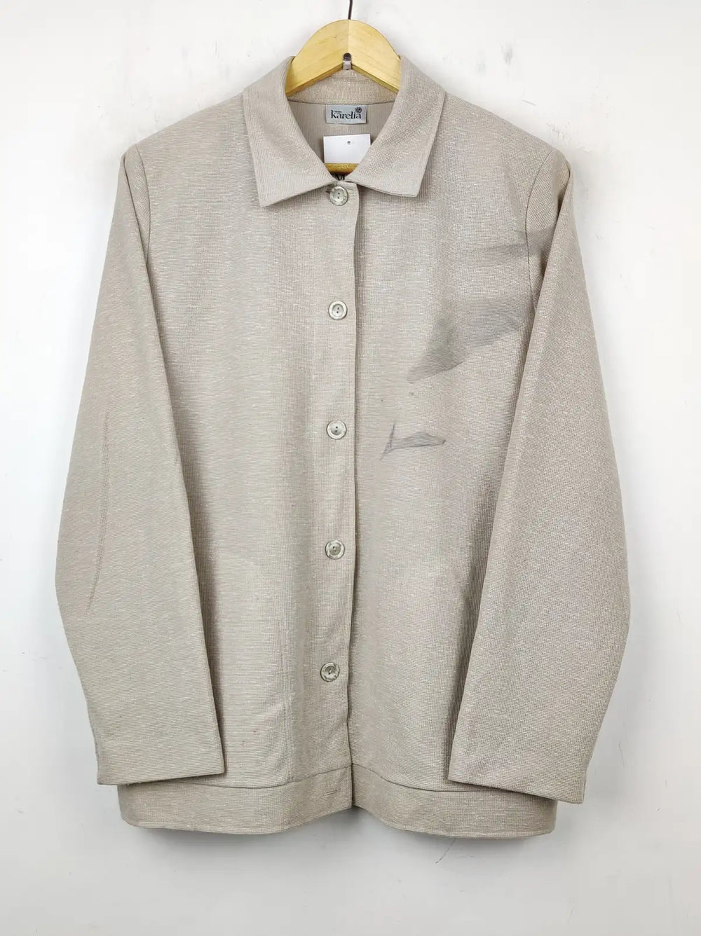 Buy online pre-used pre-loved 100% authentic & Original branded Karelia (PJ-411) available in Pakistan. Top international brands avilable.